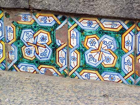 Octagonal tile design