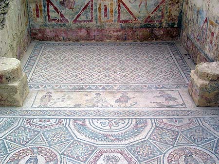 alcove with mosaic floor