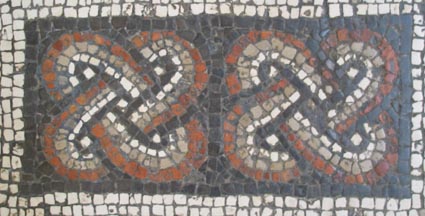 mosaic knot pattern
