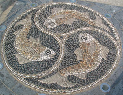 Maggie Howarth pebble mosaic